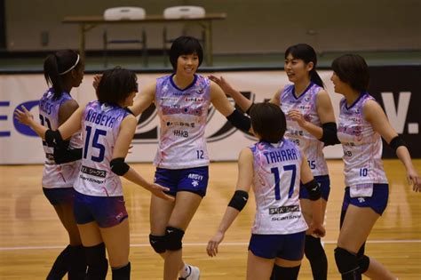 Hot Girl B Ng Chuy N U H Ng Nhung L Y Ch Ng Thanh Th Y Th Ng L N N T T