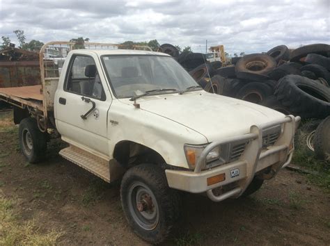 Toyota Hilux Ute - Truck & Tractor Parts & Wrecking