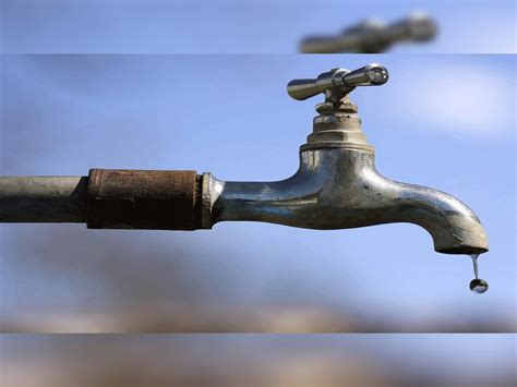 Mumbai Water Cut मुंबईकरांनो होळीला पाणी जपून वापरा कारण या