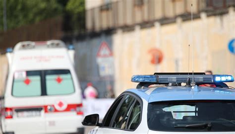 Operaio Morto Sull Autostrada A Tra Altare E Savona Precipitato Dal