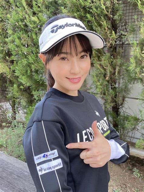 「美人過ぎるプロゴルファー」竹村真琴「私も頑張っていきたい」スポンサー契約締結 国内女子ゴルフ 日刊スポーツ