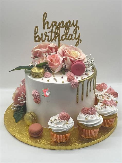 29th Birthday Cake With Pink Flowers And Cupcakes