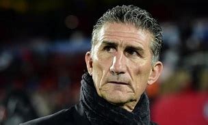 edgardo bauza   start integrating young players mundo