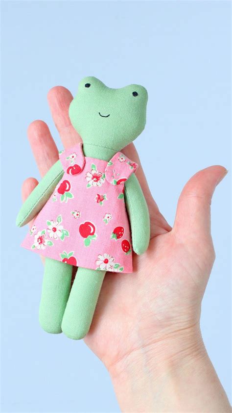 2 Pdf Mini Frog Doll And Patchwork Bag For Mini Doll Sewing Inspire Uplift Frog Doll Cute