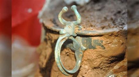 2 000 Year Old Iron Age And Roman Treasures Unearthed In Wales