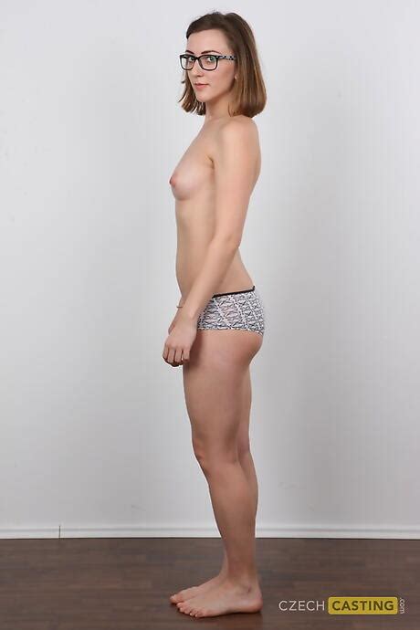 Czech Casting Vendula Unveiling Perfect Body