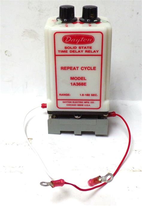 Dayton Solid State Time Delay Relay 1a368e 1 8 180 Sec Range W Socket 5x852e Irontime