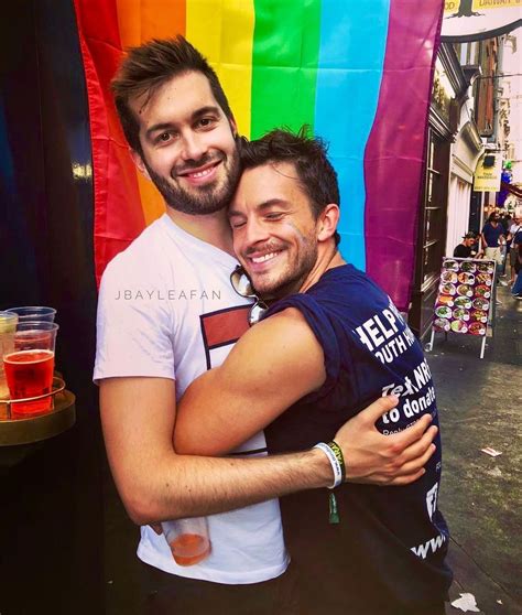 Jonathan Bailey Fan Page 🏳️‍🌈🐝 On Instagram “jonny With His Bestie At