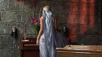 Stacey Saran Pulls Her Panties Aside To Fuck A Masked Stranger XVIDEOS