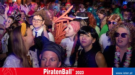 Piratenball Unter Deck Fotos Rv Ister Linz