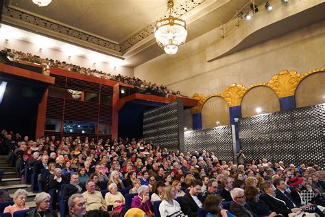 Ville De Vichy On Twitter Direct Salle Comble Au Palais Des