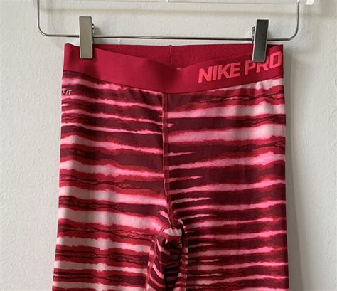 Womens Nike Pro Tiger Striped Capri Leggings Small Gem