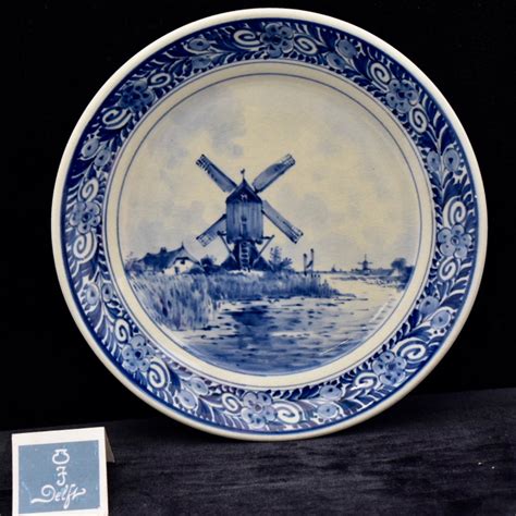 Vintage Dutch Blue White Royal Delft Hand Painted Plate 1941