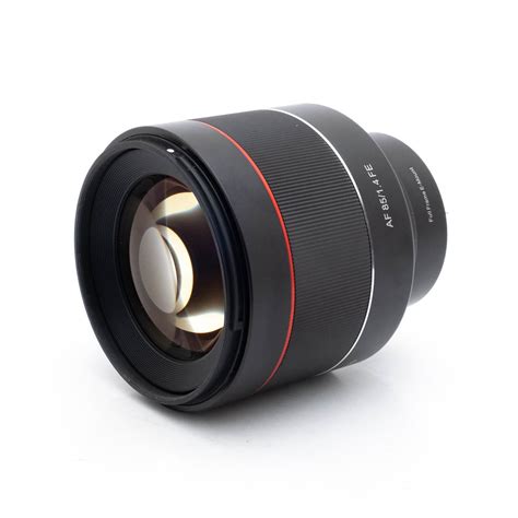 Myyty Samyang AF 85mm f 1 4 Sony FE Kunto K5 Käytetty 145395