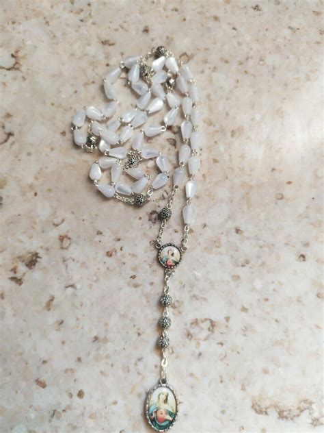 Rosario Della Madonna Delle Lacrime Cm 50 Grani In Vetro Di Etsy
