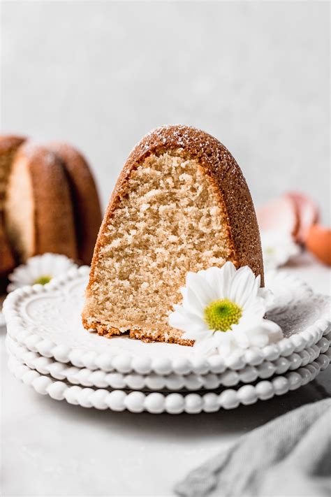 Vanilla Bundt Cake Cravings Journal