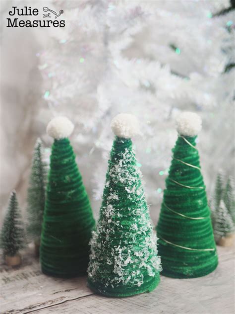 Christmas Tree Pipe Cleaner Craft - Julie Measures