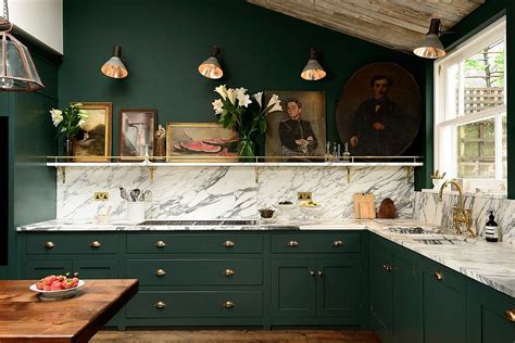 Green Kitchen Cabinets Design That You Can Make Your Own Healthy House