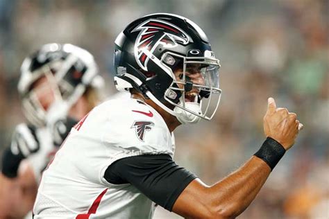 Mariota Ridder Solid For Falcons In 24 16 Preseason Loss To Jets