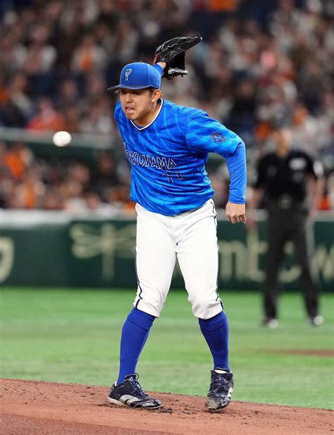 【dena】東克樹、今季初白星「祐大のおかげ」お立ち台でお決まりのフレーズ今季初披露 プロ野球写真ニュース 日刊スポーツ