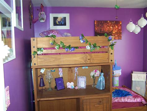 Grandma Bonnie's Closet: Decorating a Tangled (Rapunzel) Bedroom