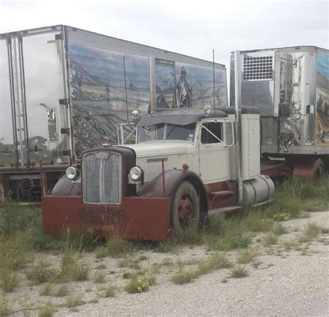 Pin By Ashley Fletcher On Trucking Love Classic Trucks Vintage