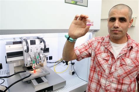 Jerusalem Israeli Scientists Print World S First 3d Heart With