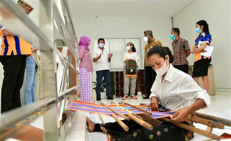 Umkm Labuan Bajo Manfaatkan Dana Bergulir Di Tengah Pandemi Indoposco