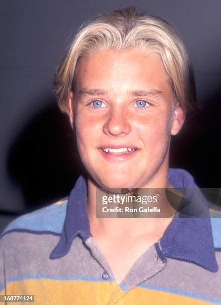 Zachery Ty Bryan & Family Photos and Premium High Res Pictures - Getty Images