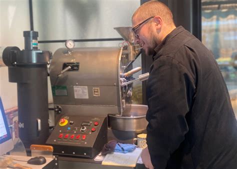 Artem Kryuchenicov Wins 2023 ASCA Coffee Roasting Championship The