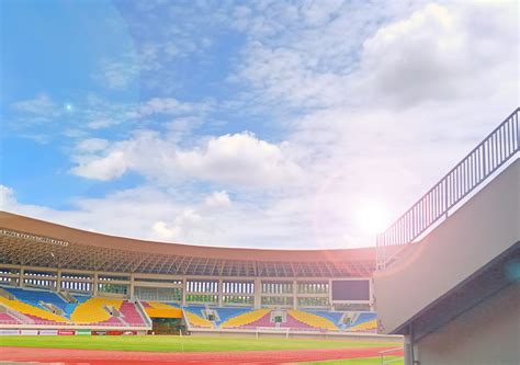 Stadion Manahan Solo: Tempat Yang Asyik Untuk Olahraga - BPPD Surakarta