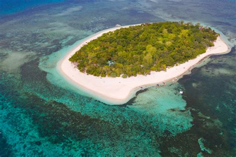 Mantigue Island Nature Park A Marine Sanctuary In Camiguin