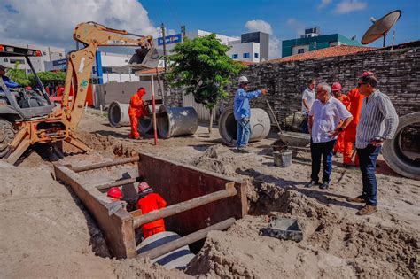 C Cero Lucena Inspeciona Obras De Drenagem Profunda Pavimenta O E