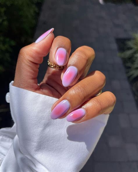 Summer Ombre Nails To Show Off This Season The Everygirl