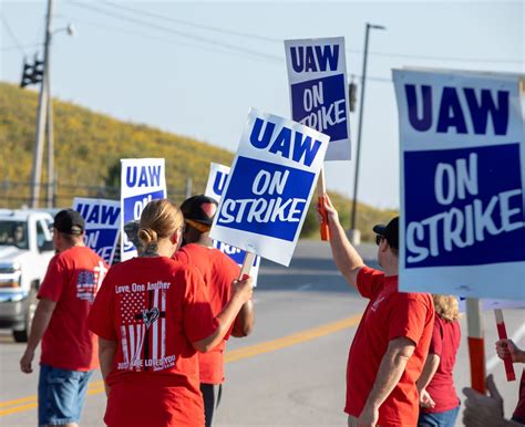 Striking Back: The 10 Biggest Work Stoppages Last Year