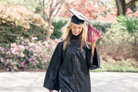 UGA Graduation Photos - Lauren's Classic Graduate Session