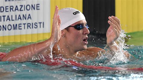 Martinenghi non si ferma più record italiano 50 rana Nuoto