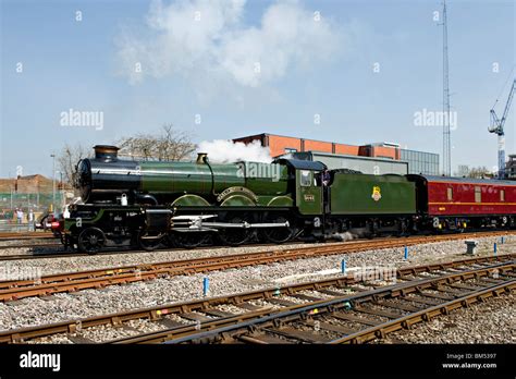 Steam Locomotive Ex Gwr Castle Class Earl Of Mount Edgcumbe