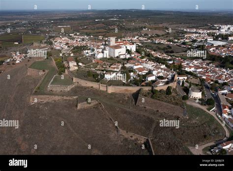 Estremoz Castle or Castelo de Estremoz, Estremoz, Portugal Stock Photo ...