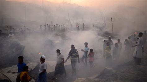 Massive fire at Rohingya refugee camp in Bangladesh displaces 12,000 ...