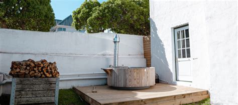 Lagoon View Hot Tub Room Pet Friendly The Farmhouse Hotel