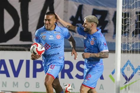 Andr S Chicaiza Vuelve A Anotar De Penal Pero Deportivo Garcilaso Cae