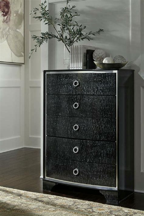 bedroom chest  drawers  credit grand furniture