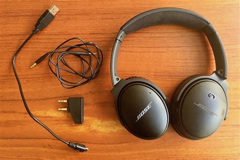 Review: QuietComfort 35 Headphones Prove Bose Won't Miss the Headphone ...