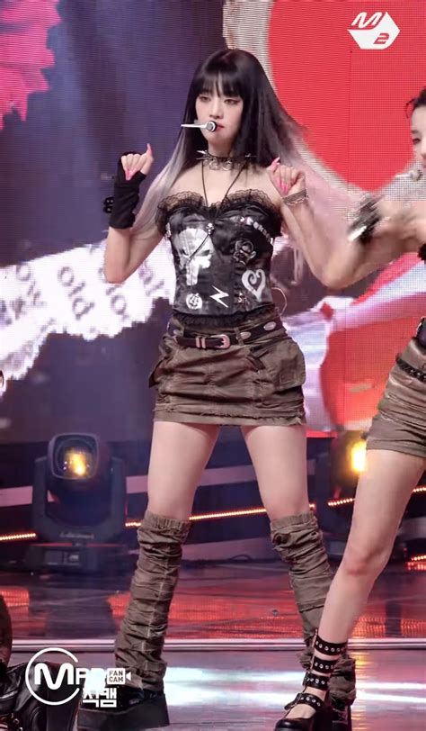 Minnie Stage Outfit Tomboy Stage Outfits Concert Outfit Outfits Tomboy