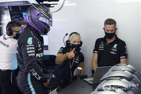 Quién Es Angela Cullen Clave En El éxito De Lewis Hamilton