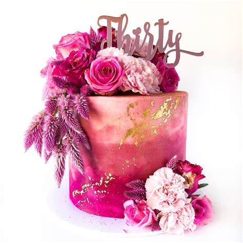 Floral layer cake | Floral cake birthday, Pink birthday cakes, Elegant ...