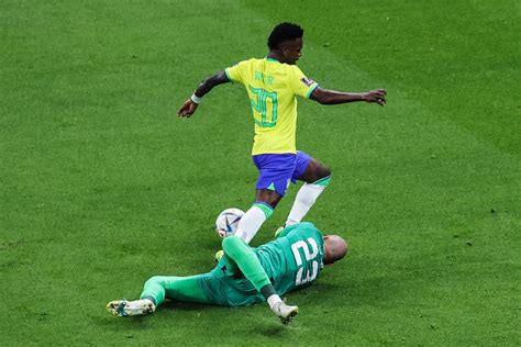 Brasil X S Rvia Veja As Imagens Da Vit Ria Do Brasil Na Copa Do Mundo