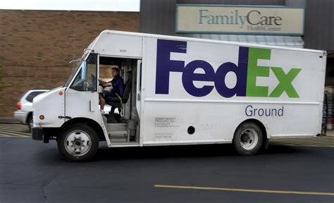 Oregon FedEx Driver Won't Be Charged Punching Man Who Made Racist Remarks And Later Died