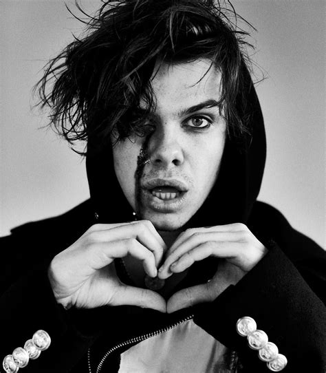 Yungblud On Instagram “black 🖤 Fookin 🖤 Hearts 🖤 Club” Dominic